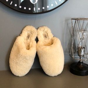 Ugg Scuffette slippers!